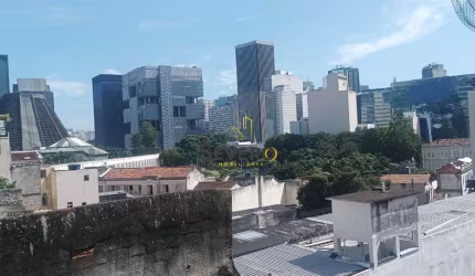 Casa à venda no bairro Centro - Rio de Janeiro/RJ