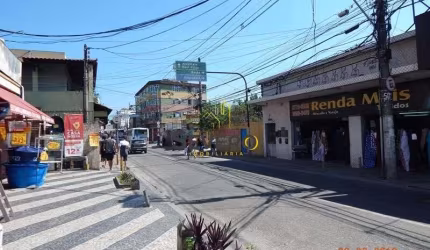Área Comercial no miolo do Alcântara