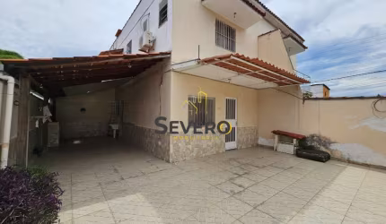 Casa Duplex 2 quartos na Trindade