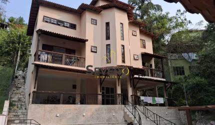 Casa 5 quartos em Condomínio em Pendotiba