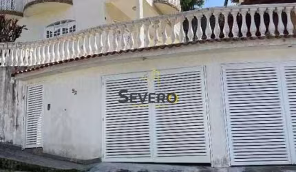 Casa à venda no bairro Centro - São Gonçalo/RJ