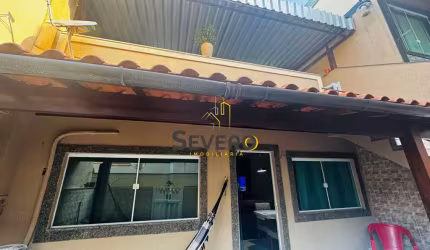 Casa 2 dormitórios - Rocha