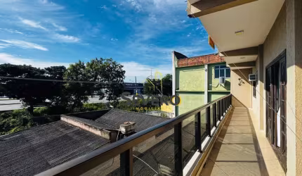 Casa com excelente localização para comércio ou residencial.