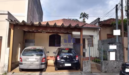 CASA À VENDA, 240 M² TERRENO, 110 M², 2 DORMITÓRIOS, SALA, COZINHA, 1 BANHEIRO, 2 VAGAS, QUINTAL, EDICULA COMPLETA