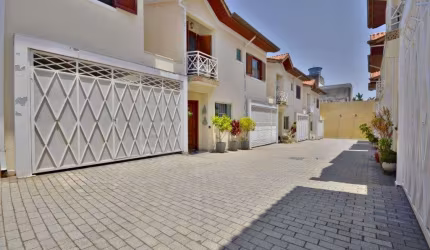 Casa com 3 dormitórios à venda, 107 m² por R$ 745.000,00 - Vila Sônia - São Paulo/SP