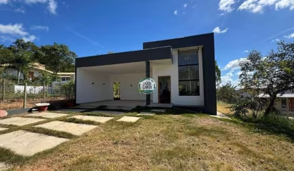 Casa com 3 dormitórios à venda, 230 m² por R$ 830.000,00 - Condomínio Vale Do Luar - Jaboticatubas/MG