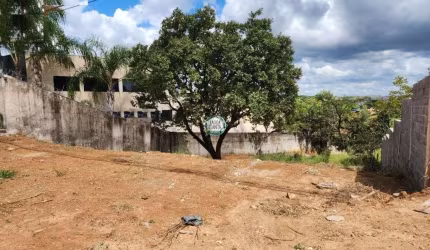 Terreno à venda, 360 m² por R$ 295.000,00 - Vista Alegre - Vespasiano/MG