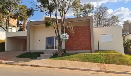 Casa com 3 dormitórios à venda, 200 m² por R$ 1.490.000,00 - Condomínio Gran Royalle - Lagoa Santa/MG