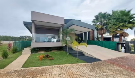Casa com 3 dormitórios à venda, 223 m² por R$ 2.100.000,00 - Condomínio Gran Royalle - Lagoa Santa/MG