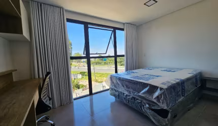 Studio mobiliado com vaga de garagem!
