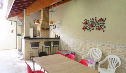 Casa com 3 quartos à venda no Parque Santa Cecília, Piracicaba  por R$ 930.000