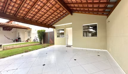 Casa em condomínio fechado com 3 quartos para alugar no Jardim São Francisco, Piracicaba  por R$ 3.000