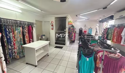 Casa comercial à venda no Alto, Piracicaba  por R$ 400.000