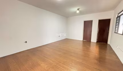 Casa com 2 quartos para alugar no Centro, Piracicaba  por R$ 2.200