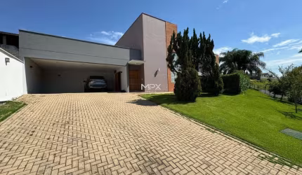 Casa em condomínio fechado com 5 quartos à venda no Recanto Universitário, Rio das Pedras  por R$ 1.630.000