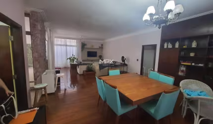 Casa com 5 quartos à venda na Chácara Nazaré, Piracicaba  por R$ 900.000
