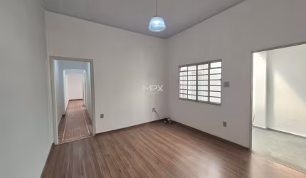Casa comercial à venda no Centro, Piracicaba  por R$ 330.000