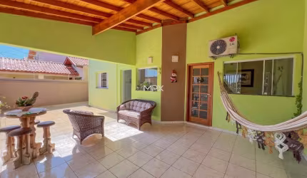 Casa com 3 quartos à venda na Nossa Senhora Aparecida, Saltinho  por R$ 410.000