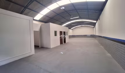 Barracão / Galpão / Depósito para alugar no Jardim Caxambu, Piracicaba  por R$ 5.500
