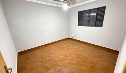 Casa com 2 quartos para alugar no Santa Terezinha, Piracicaba  por R$ 1.600