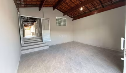Casa com 3 quartos para alugar em Artemis, Piracicaba  por R$ 1.500