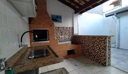 Casa em condomínio fechado com 3 quartos à venda no Jardim São Francisco, Piracicaba  por R$ 420.000