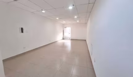 Sala comercial para alugar na Vila Monteiro, Piracicaba  por R$ 1.000