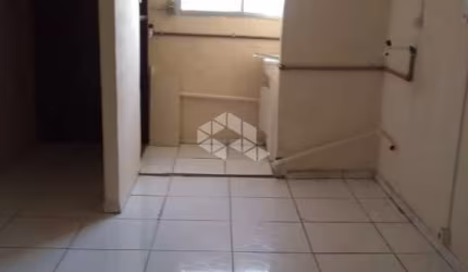 Apartamento com 2 quartos à venda na Rua Luiz Carlos de Oliveira Santos, 40, Rubem Berta, Porto Alegre, 43 m2 por R$ 100.000