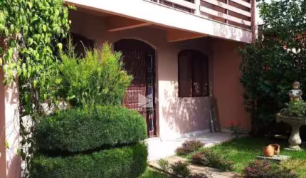 Sobrado com 4 dormitórios à venda, 250 m² por R$ 479.000,00 - Formosa - Alvorada/RS