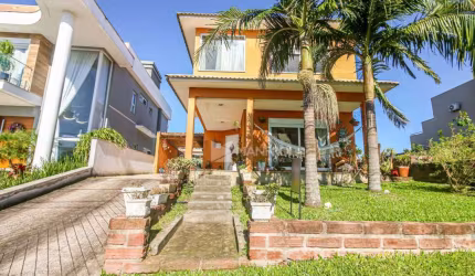 Sobrado com 4 dormitórios à venda, 247 m² por R$ 1.340.000,00 - São Lucas - Viamão/RS