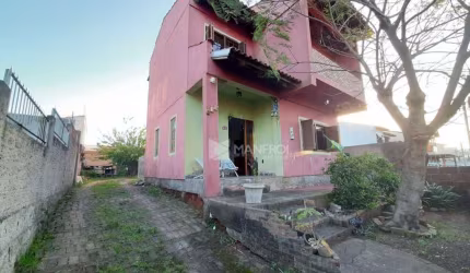 Sobrado com 3 dormitórios à venda, 116 m² por R$ 349.990,00 - Bela Vista - Alvorada/RS