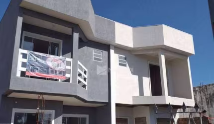 Sobrado com 3 dormitórios à venda, 120 m² por R$ 370.000,00 - Americana - Alvorada/RS