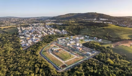 Terreno à venda, 197 m² por R$ 220.000,00 - Mário Quintana - Porto Alegre/RS