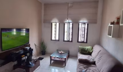 Casa para Venda em Mongaguá, Jardim Columbia, 3 dormitórios, 1 banheiro, 2 vagas