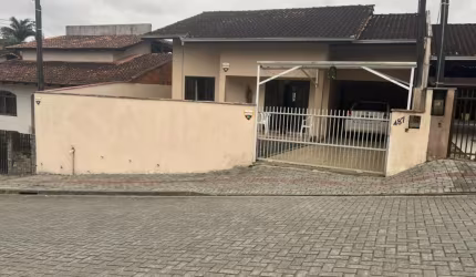 Casa com 1 Suíte + 2 Quartos localizado no bairro Boehmerwald