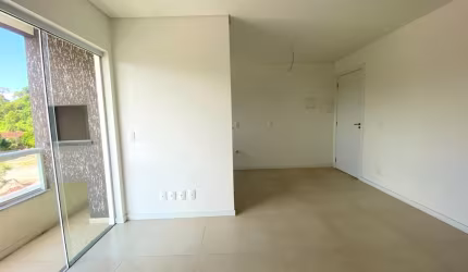 Apartamento com excelente padrão de acabamento com linda vista para as montanhas no bairro Vila Nova