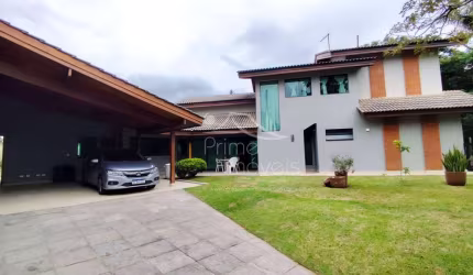 Casa para locação e venda no Condomínio Arujazinho IV