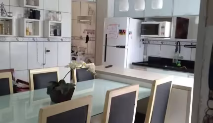 Casa com 2 quartos à venda na Jose Lamberti, 105, Jardim Santo André, Sorocaba por R$ 299.000