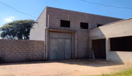Barracão / Galpão / Depósito à venda na Nilton Solonni, 01, Caetezal de Cima, Piedade por R$ 250.000