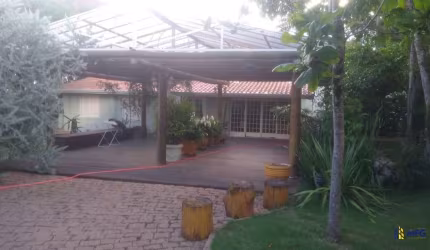 Casa com 3 quartos à venda na Presidente Tankredo Neves, 601, Residencial Alvorada, Araçoiaba da Serra, 360 m2 por R$ 950.000