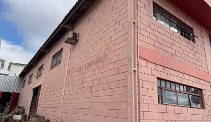 Barracão / Galpão / Depósito para alugar na Dr. Altínio Arantes, 201, Jardim São Lourenzo, Sorocaba por R$ 12.000