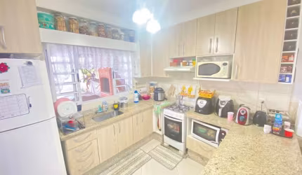 Casa com 3 quartos à venda na Rua Diadema, 640, Jardim Leocádia, Sorocaba por R$ 690.000