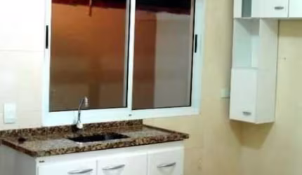 Casa com 2 quartos à venda na Mariana Ribeiro de Andrade, 40, Jardim Eden Ville, Sorocaba por R$ 325.000