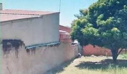 Terreno à venda na Eugênia de Oliveira Cirne, 4, Lopes de Oliveira, Sorocaba por R$ 140.000