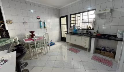Casa com 2 quartos à venda na Rua Aparecida, 1010, Jardim Santa Rosália, Sorocaba por R$ 850.000