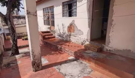 Casa com 2 quartos à venda na Achiles Longo, 49, Monte Alegre, Votorantim por R$ 350.000