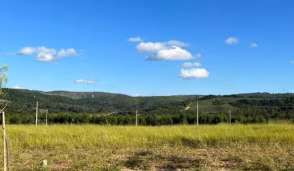 Terreno à venda na Rua Adelina Monari, 440, Vila Santo Antônio, Votorantim por R$ 190.000