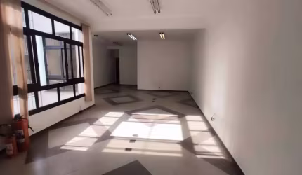 Prédio à venda na Rua Coronel Cavalheiros, 67, Centro, Sorocaba por R$ 1.800.000