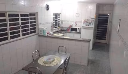 Casa com 3 quartos à venda na Avenida Americana, 136, Vila Nova Sorocaba, Sorocaba por R$ 408.100