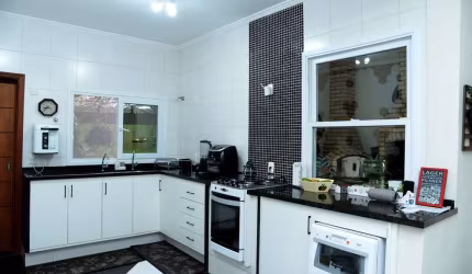 Casa em condomínio fechado com 4 quartos à venda na Rod. Raposo Tavares km 114, 114, Barreiro, Araçoiaba da Serra por R$ 1.800.000
